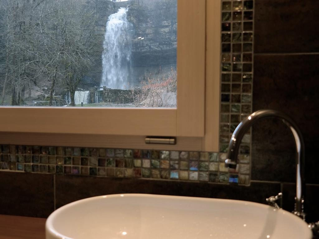 Au Moulin des Fées - Maison d'hôtes Cascades du Hérisson Bonlieu Habitación foto
